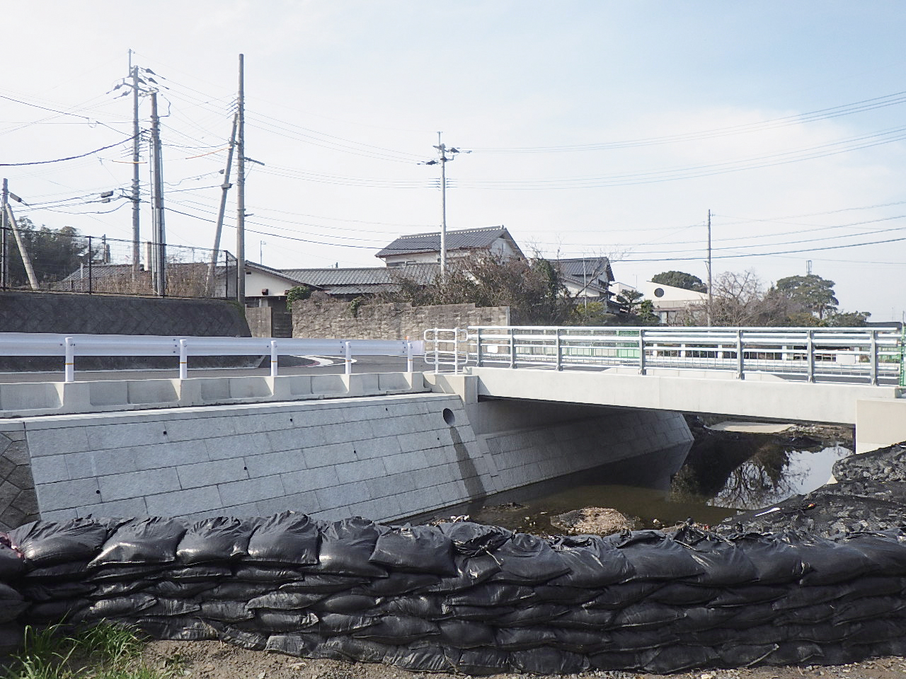 笹尾川（蕪良川1号橋） 橋梁工事 （30-1)